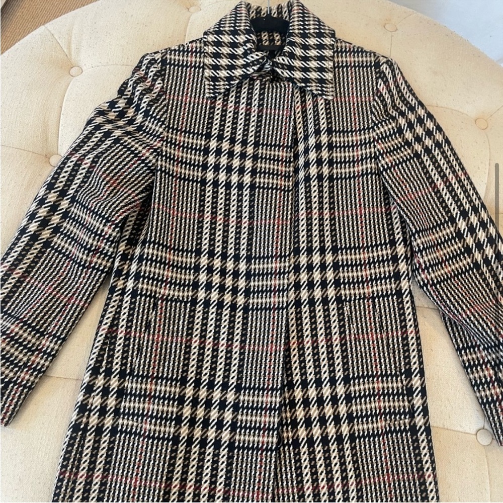 Burberry black and white plaid coat - Picture 2 of 9